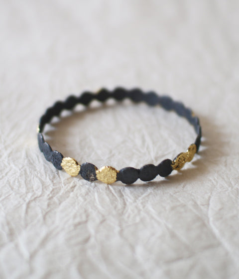 Jona 9 dots bangle / black (ships in 1 week)