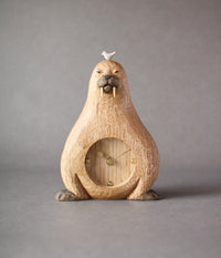 [PRE-ORDER] Walrus Desk Clock