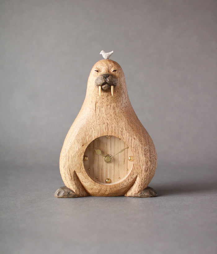 [PRE-ORDER] Walrus Desk Clock