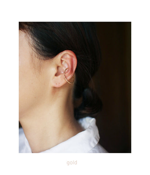 Jona "Wa" Ear Cuff Light Large / White, Black, Gold