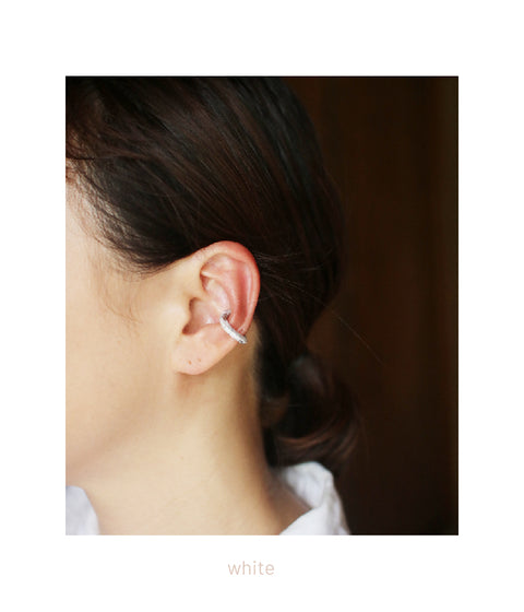 Jona "Wa" Ear Cuff Thick / White, Black, Gold