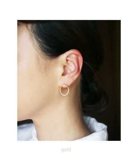Jona Yubiwa Earrings Small / White, Black, Gold