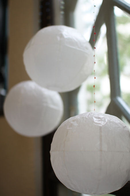 Japanese Paper Balloons {White} 21cm